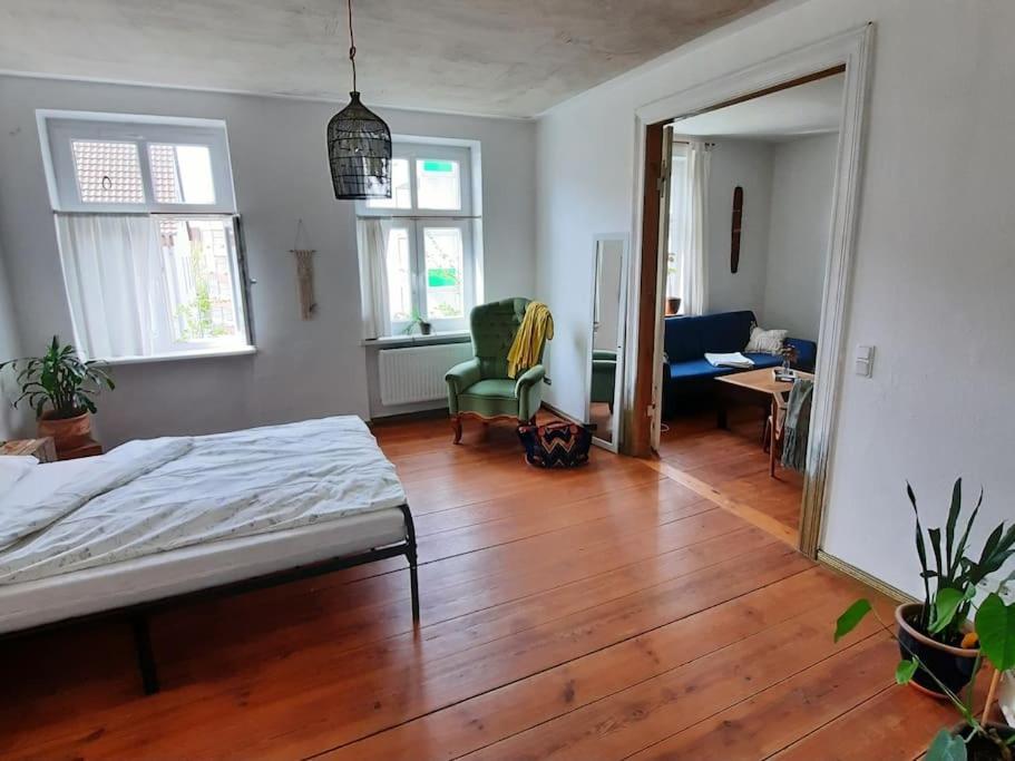 שטראלסונד Altbau Charme & Mittendrin מראה חיצוני תמונה